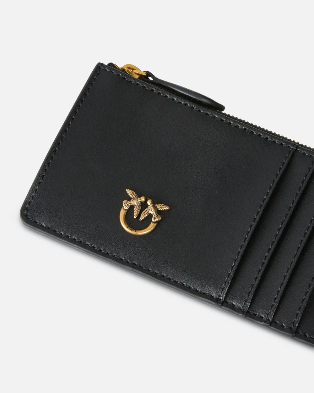 Portacarte in nappa con lavorazione chevron Pinko