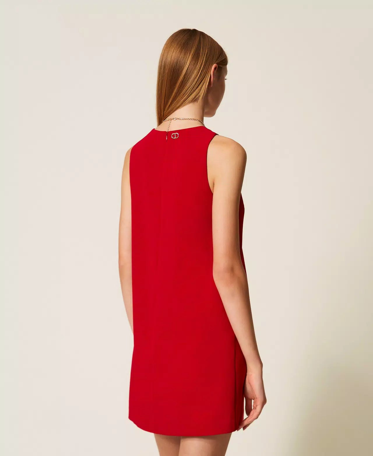 Abito corto in crêpe cady con catena Oval T TwinSet