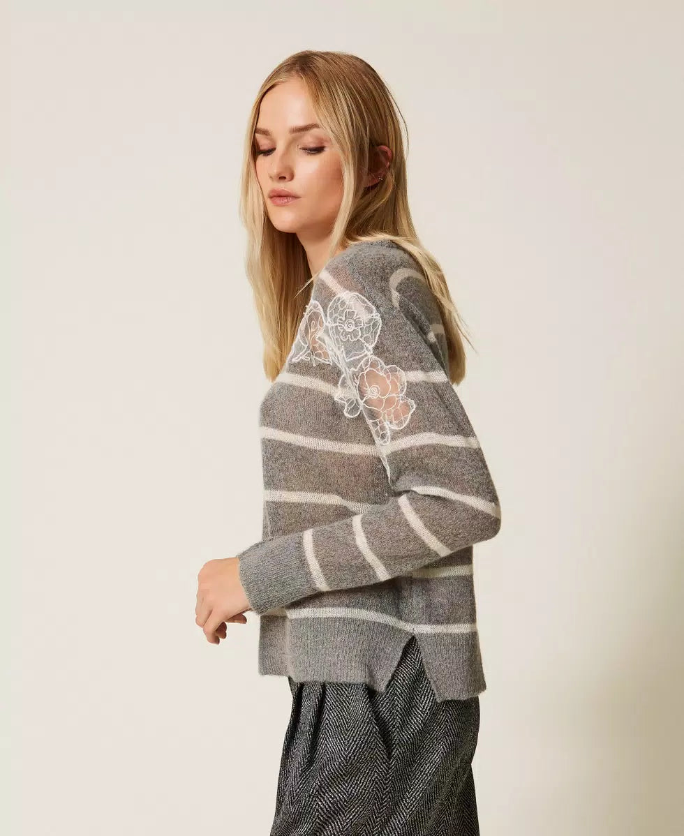 Maglia in misto mohair con pizzo e spacchi TwinSet