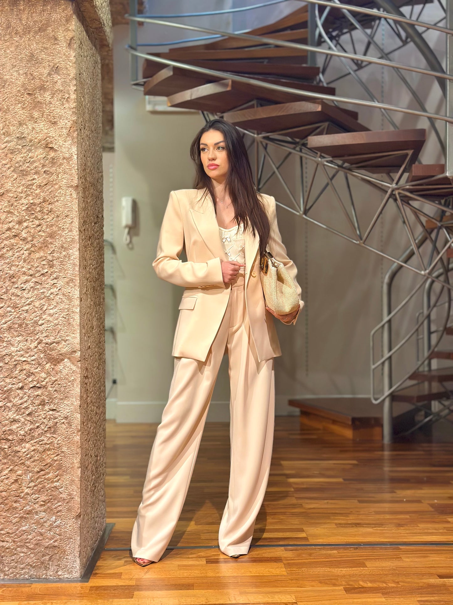 Blazer Bella AniyeBy