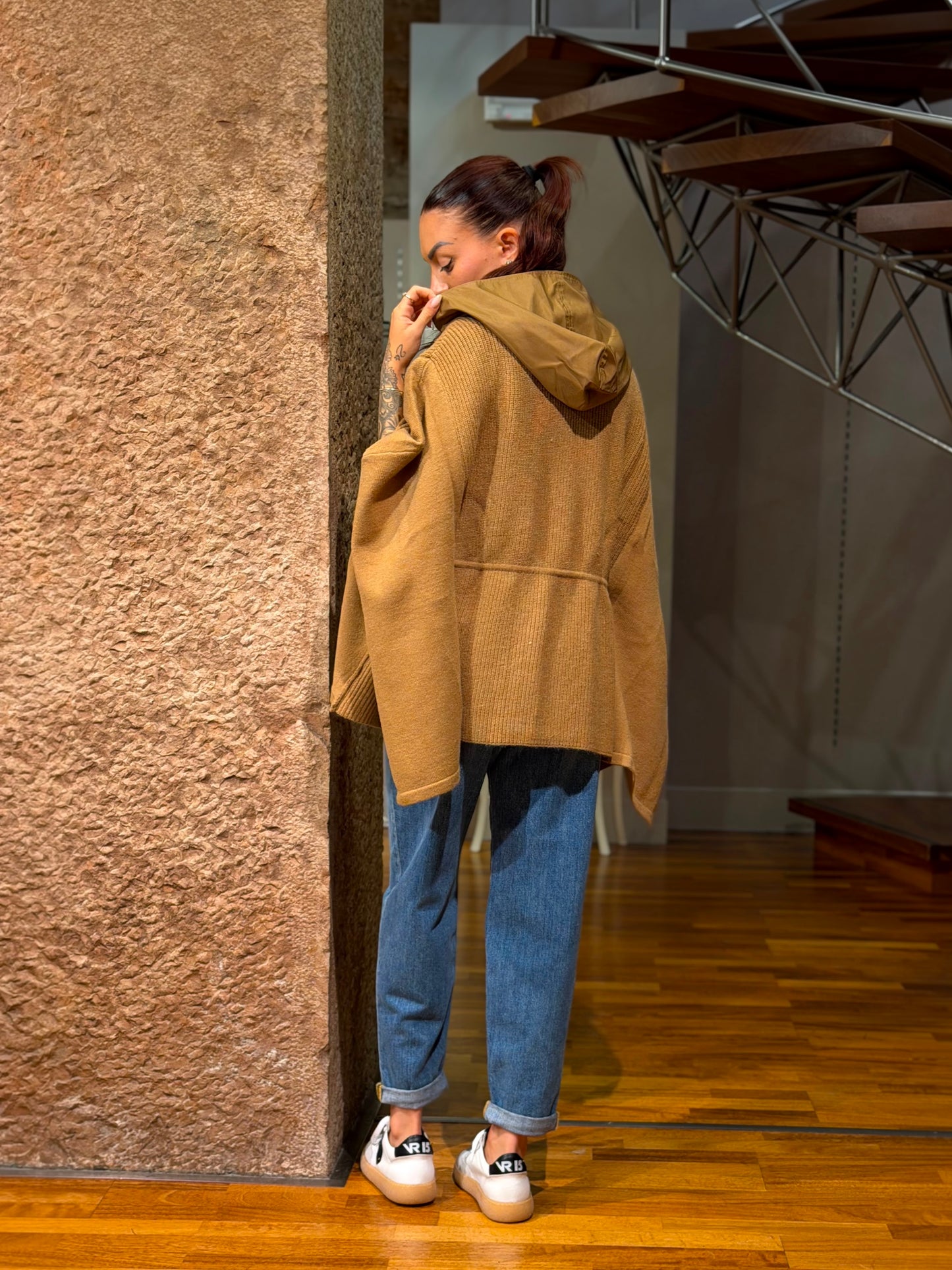 Poncho in maglia con cappuccio Twinset