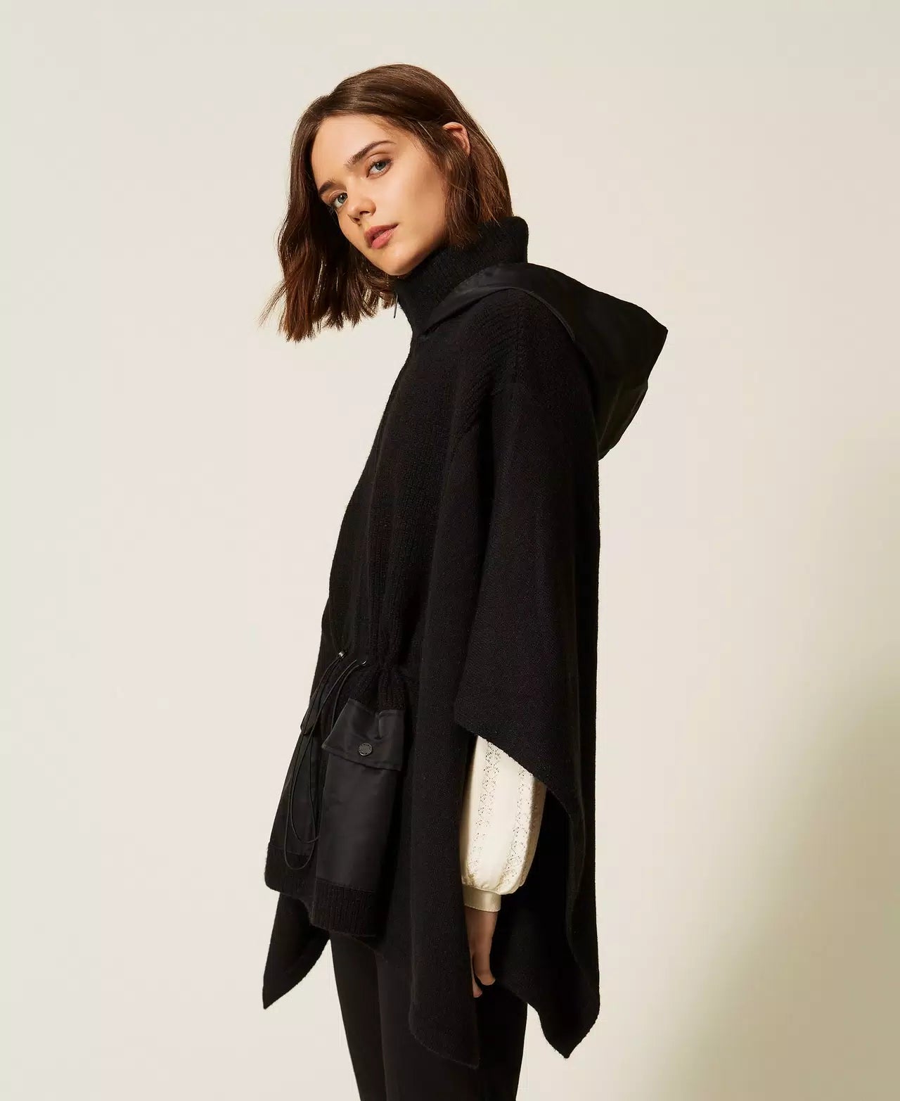 Poncho in maglia con cappuccio Twinset