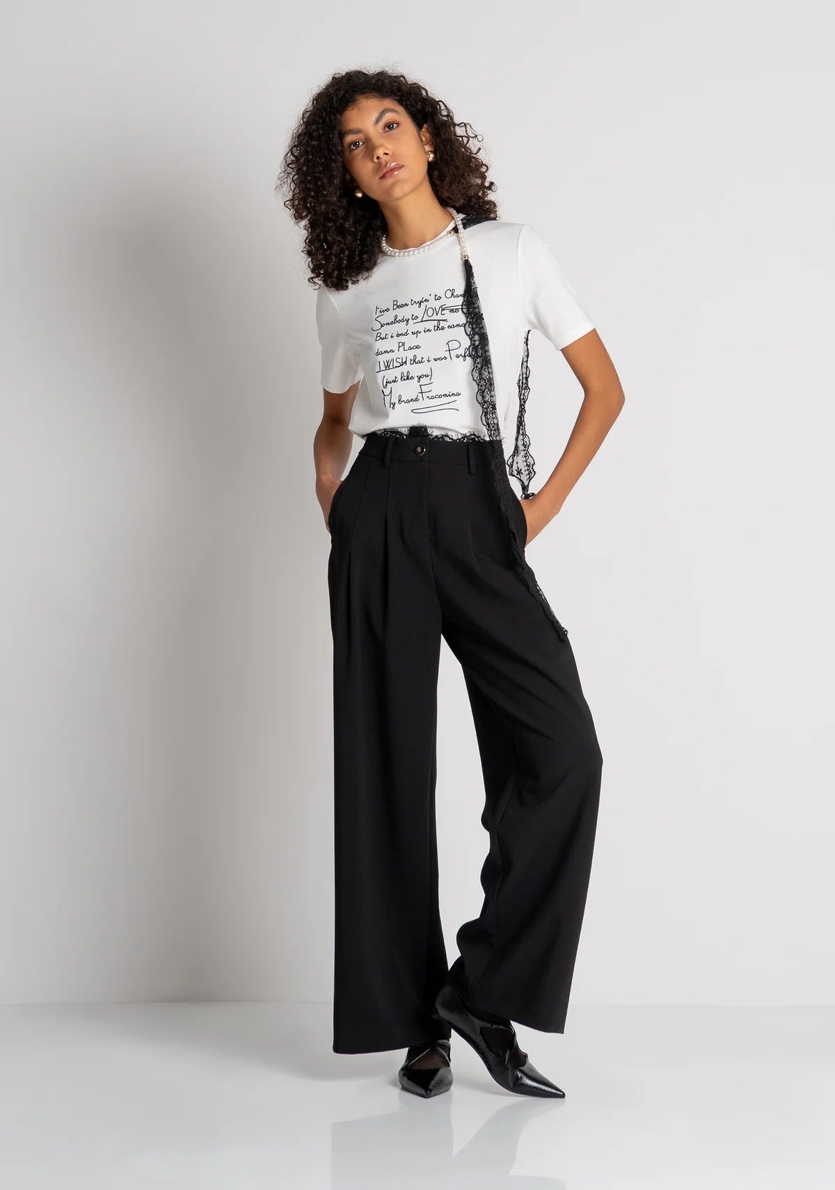 Pantalone carrot con inserto in pizzo Fracomina