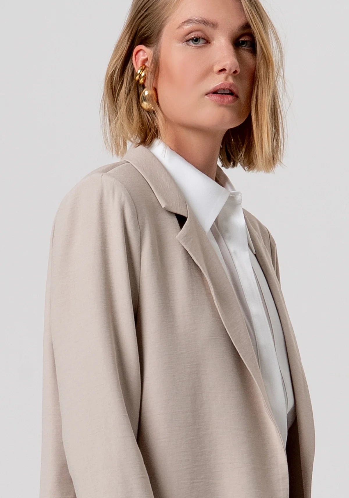 Blazer aperto regular in raso di viscosa Fracomina