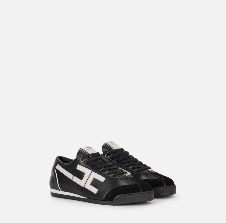 Sneaker in pelle con dettaglio logo SA82G56E2 Elisabetta Franchi