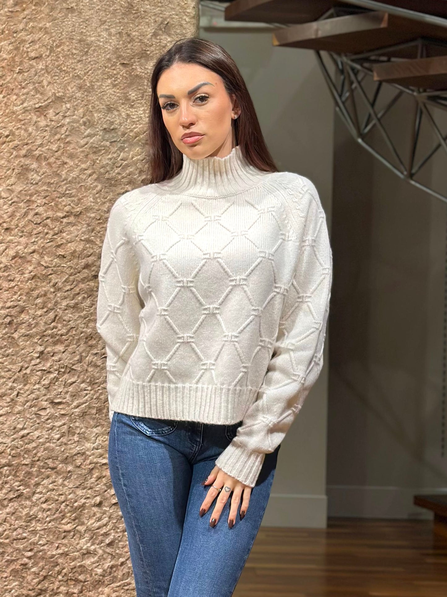 Pullover in maglia con losanghe jacquard MK55T57E2 Elisabetta Franchi